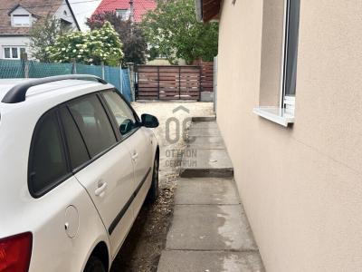 Eladó lakás Tököl