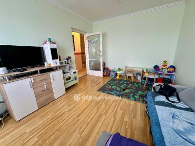 Eladó lakás Debrecen