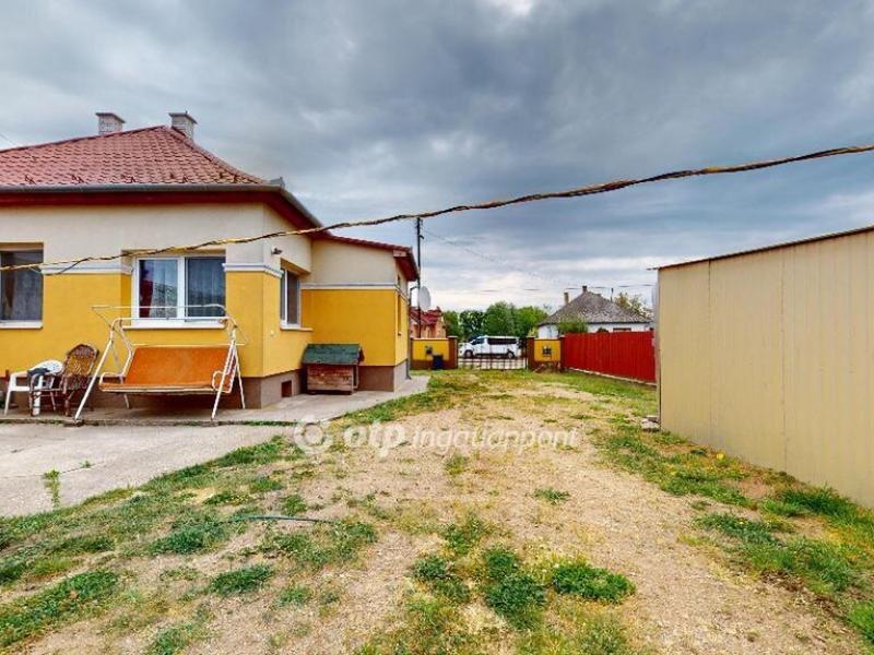Eladó családi ház Kótaj