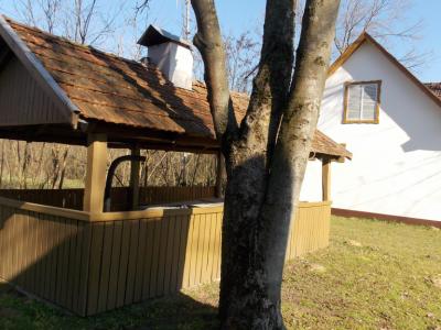 Eladó tanya Kecskemét