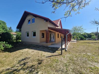 Eladó családi ház Csákány