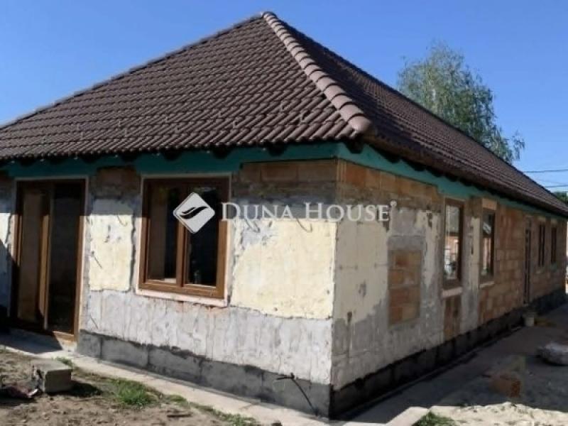 Eladó családi ház Gyömrő