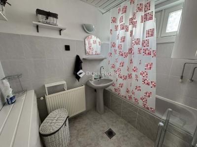 Eladó családi ház Pécs