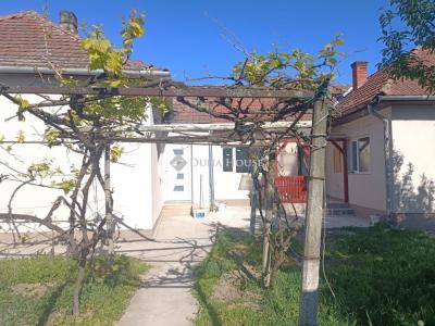 Eladó családi ház Mezőberény
