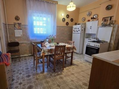 Eladó családi ház Gyál