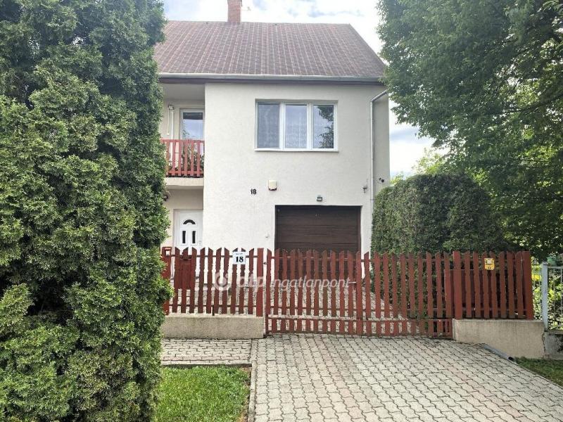 Eladó családi ház Ináncs