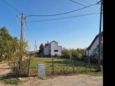 Eladó lakóövezeti telek Balatonalmádi