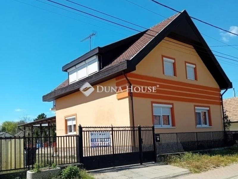 Eladó családi ház Őrbottyán