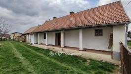 Eladó családi ház Egerág