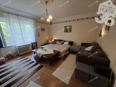 Eladó családi ház Izsák
