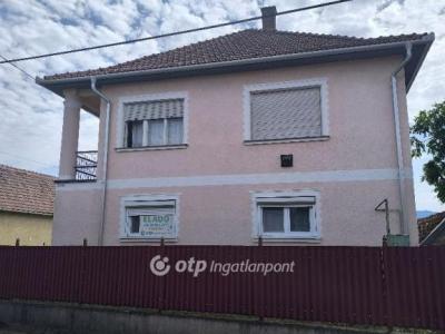Eladó családi ház Mátraderecske