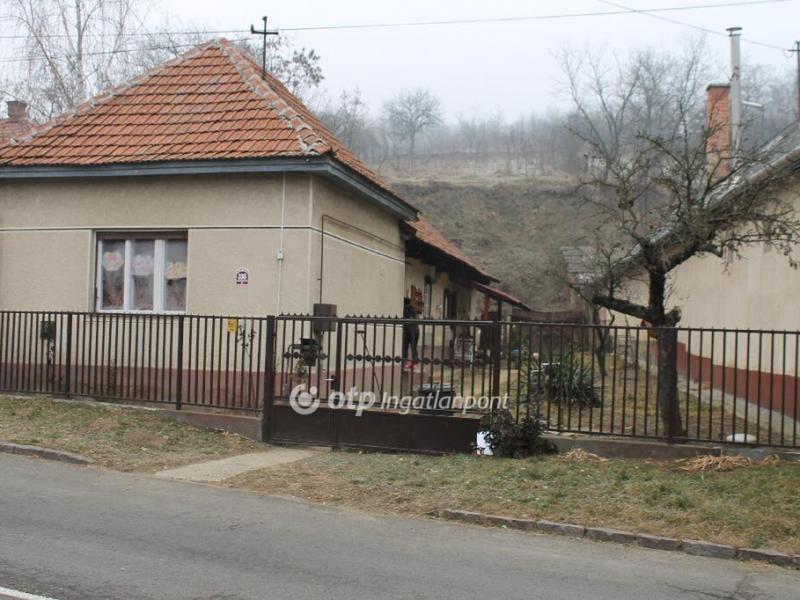 Eladó családi ház Mátraszele