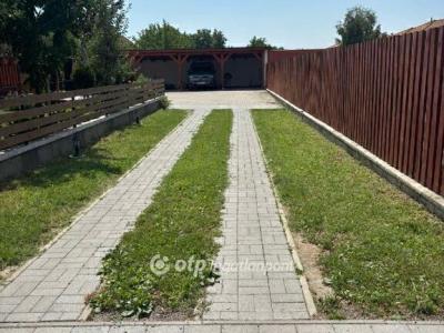 Eladó lakás Andornaktálya