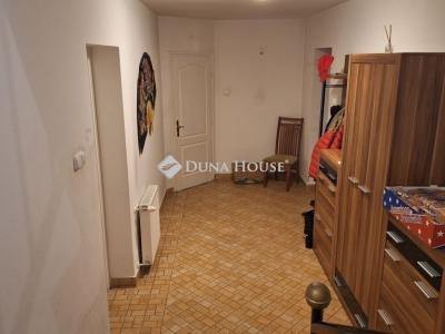 Eladó családi ház Budakeszi