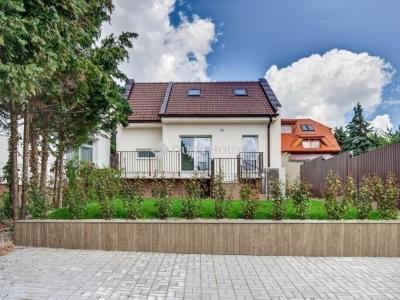Eladó családi ház Budakeszi