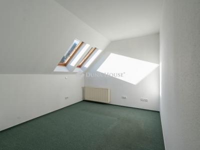 Eladó családi ház Budaörs