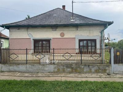 Eladó családi ház Egyek