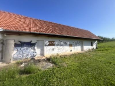 Eladó családi ház Nagykozár