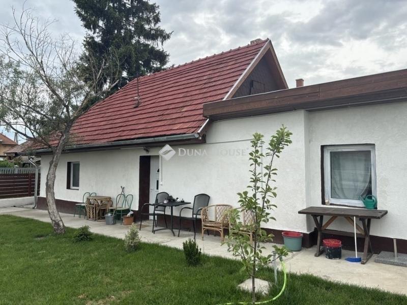 Eladó családi ház Tápiószecső