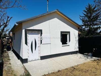 Eladó családi ház Tápiószecső