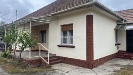 Eladó családi ház Albertirsa