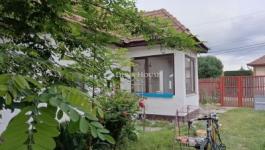 Eladó családi ház Cegléd