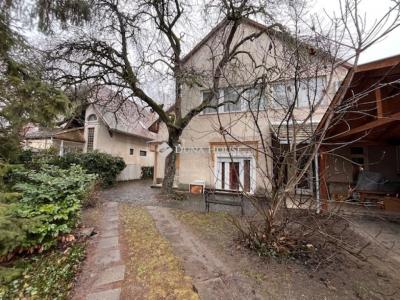 Eladó családi ház Budapest