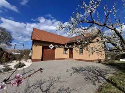 Eladó családi ház Tápióbicske