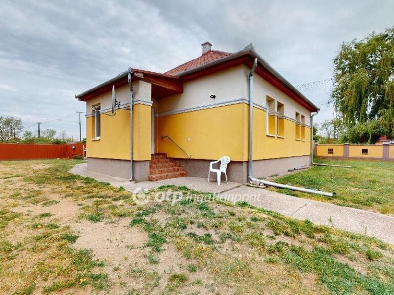 Eladó családi ház Kótaj