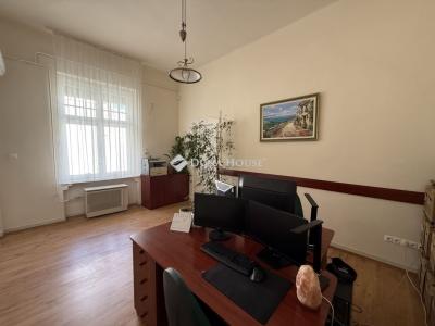 Eladó lakás Székesfehérvár