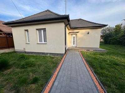 Eladó családi ház Budapest