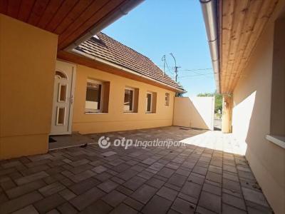 Eladó családi ház Gyöngyös