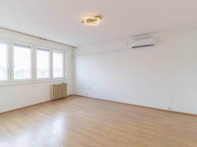 Eladó lakás Kecskemét