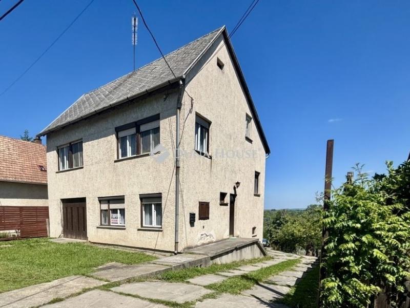 Eladó családi ház Neszmély