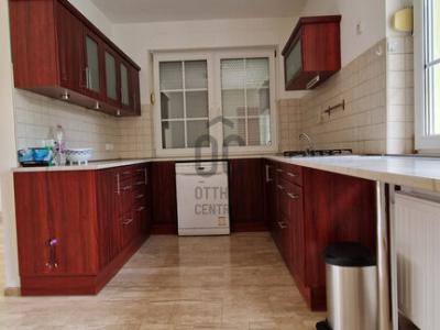 Eladó családi ház Budapest