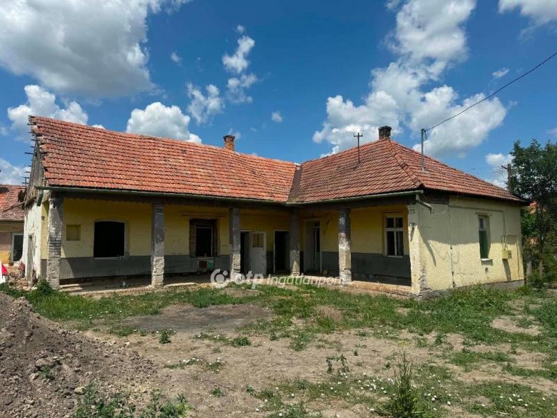 Eladó családi ház Tápiógyörgye