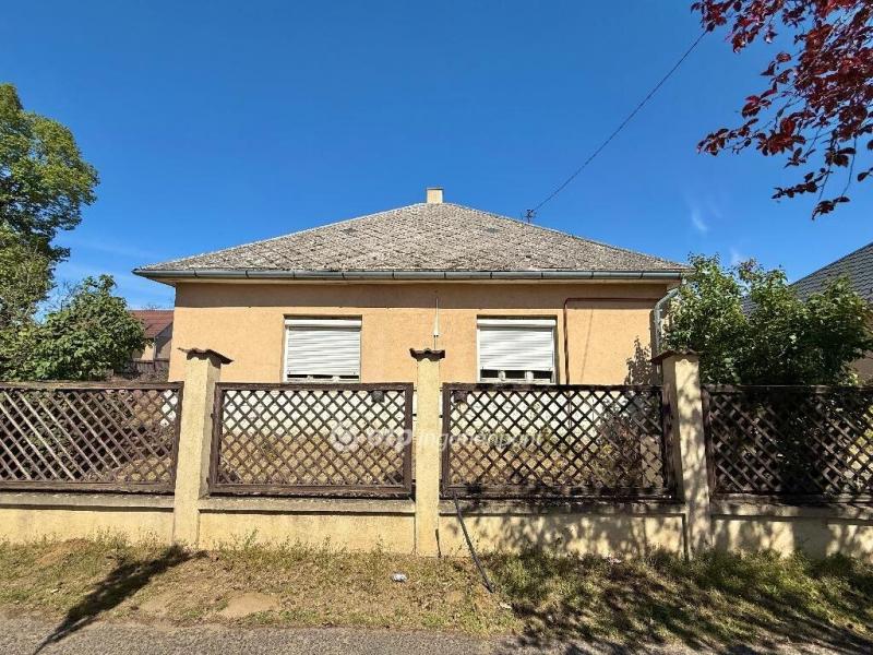 Eladó családi ház Baktalórántháza