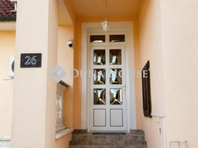 Eladó családi ház Bóly