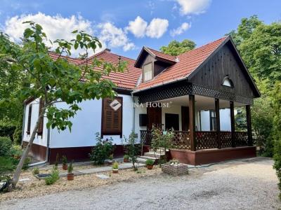 Eladó nyaraló Balatonfüred