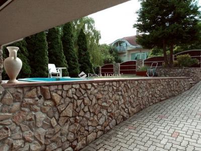 Eladó családi ház Budaörs