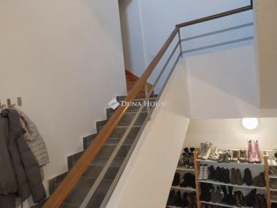 Eladó családi ház Budapest