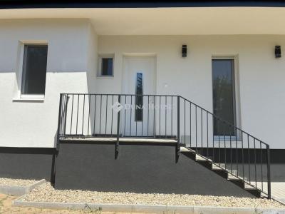 Eladó ikerház Erdőkertes