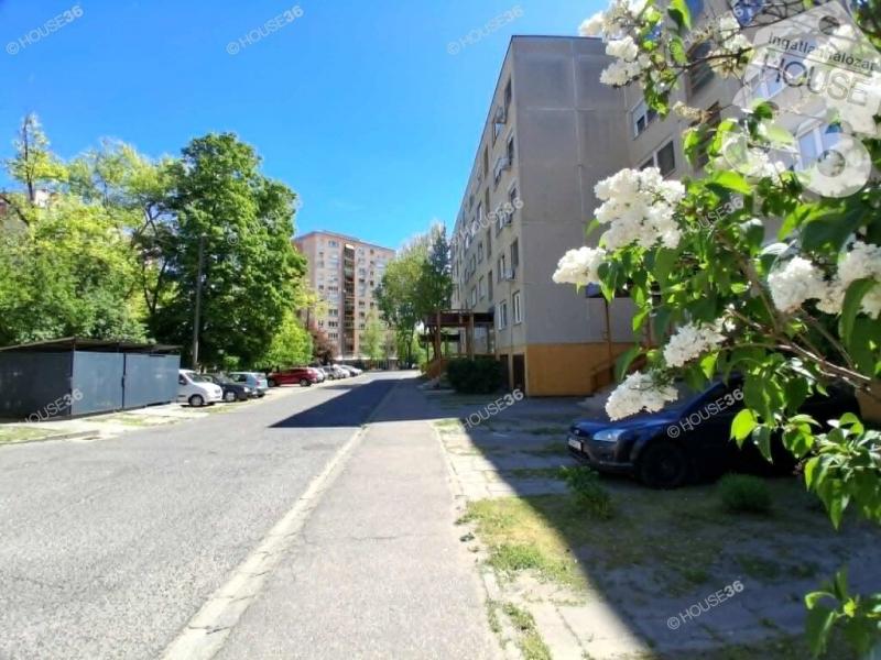 Eladó lakás Kecskemét