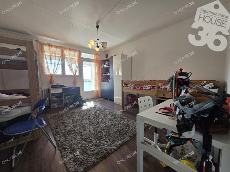 Eladó lakás Kecskemét