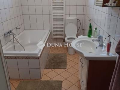 Eladó családi ház Gárdony