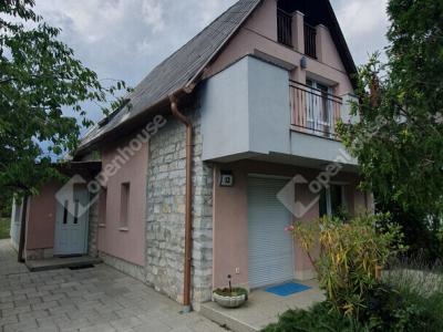 Eladó családi ház Alsóörs