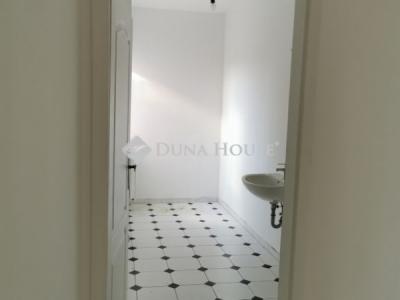 Eladó lakás Budakeszi