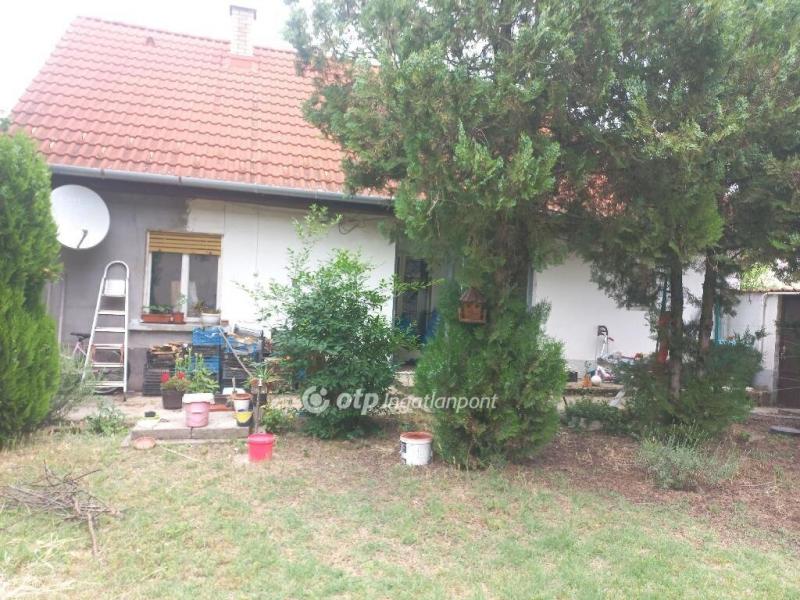 Eladó családi ház Pilis