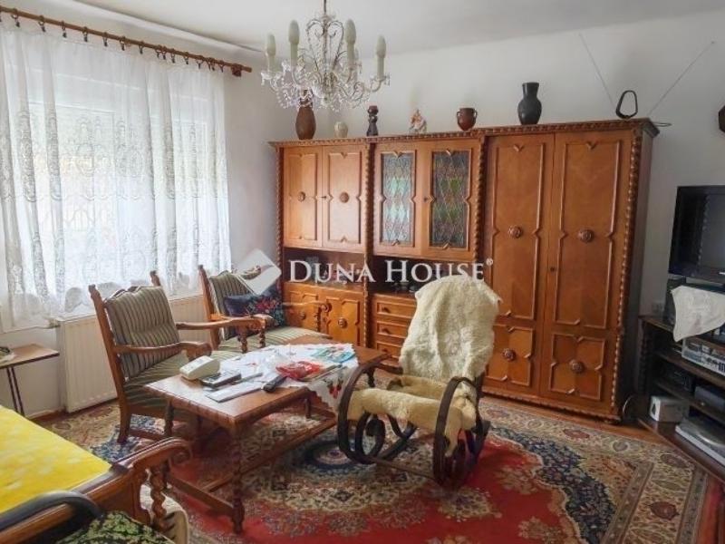 Eladó családi ház Budapest
