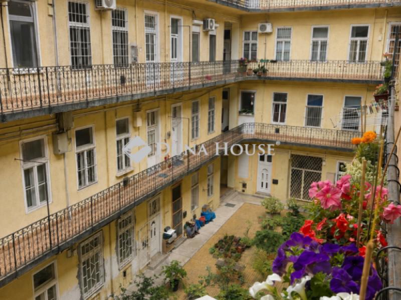 Eladó lakás Budapest